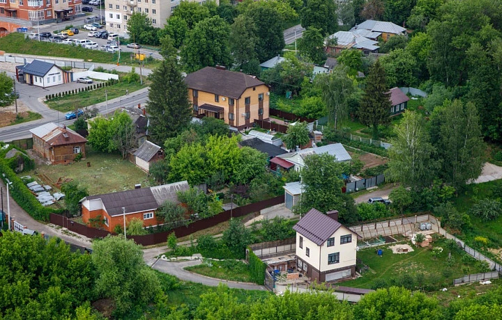 Большинство школьников из Тулы провели летние каникулы на даче, дома и на море