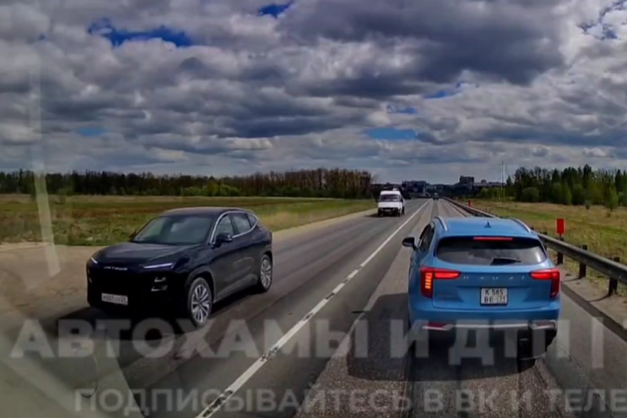 На Калужском шоссе в Туле самостоятельно обновили разметку, замазав сплошную