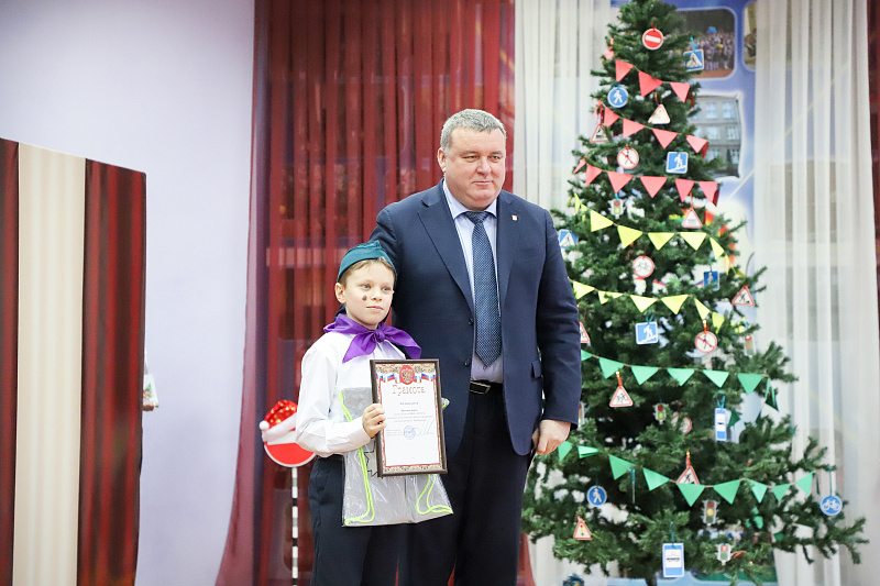В Туле Илья Беспалов вручил награды победителям конкурса &quot;Безопасная дорога&quot;