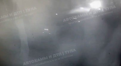 В Туле велосипедист врезался в припаркованное авто и уехал