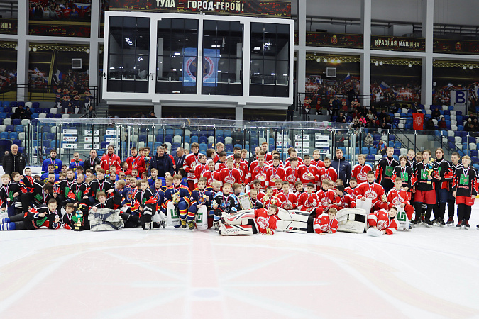 В Туле прошел региональный этап соревнований по хоккею «Золотая шайба»