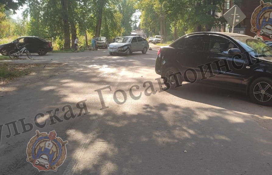 В ДТП на улице Льва Толстого в Киреевске пострадала 15-летняя девочка