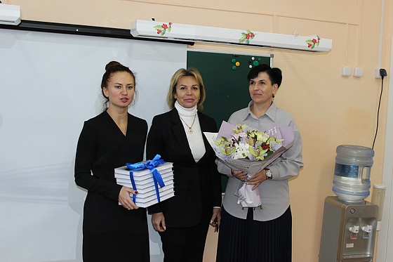 Ольга Слюсарева и Дарья Герасимова посетили киноурок в тульском центре образования №42