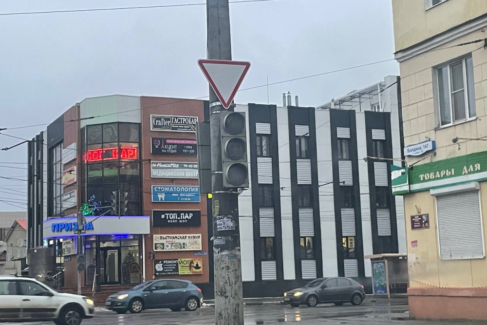 ﻿На пересечении улиц Болдина и Оружейной в Туле сломался светофор