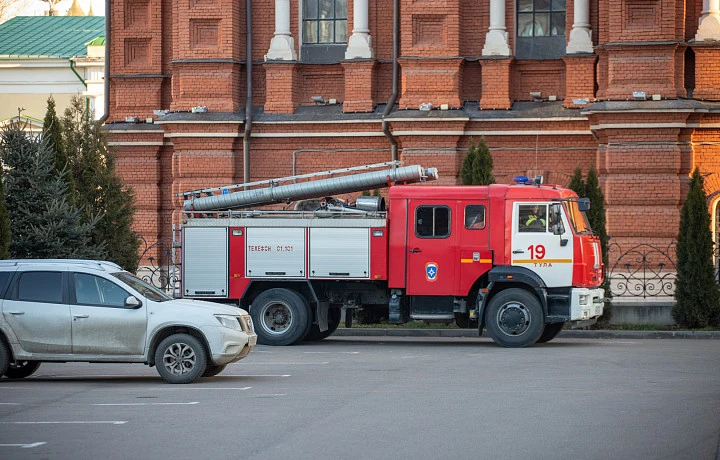 Пять пожаров и два ДТП произошли за сутки в Тульской области