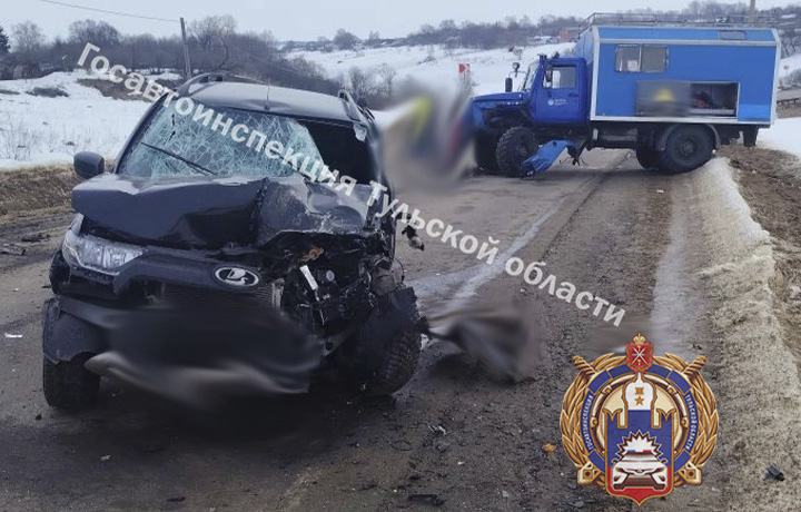 В Куркино пьяный водитель въехал в грузовик