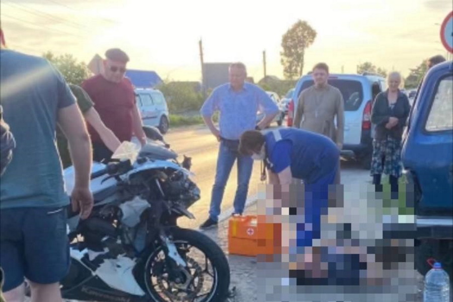 Мотоциклист попал в больницу после ДТП с "Нивой" в тульских Барсуках