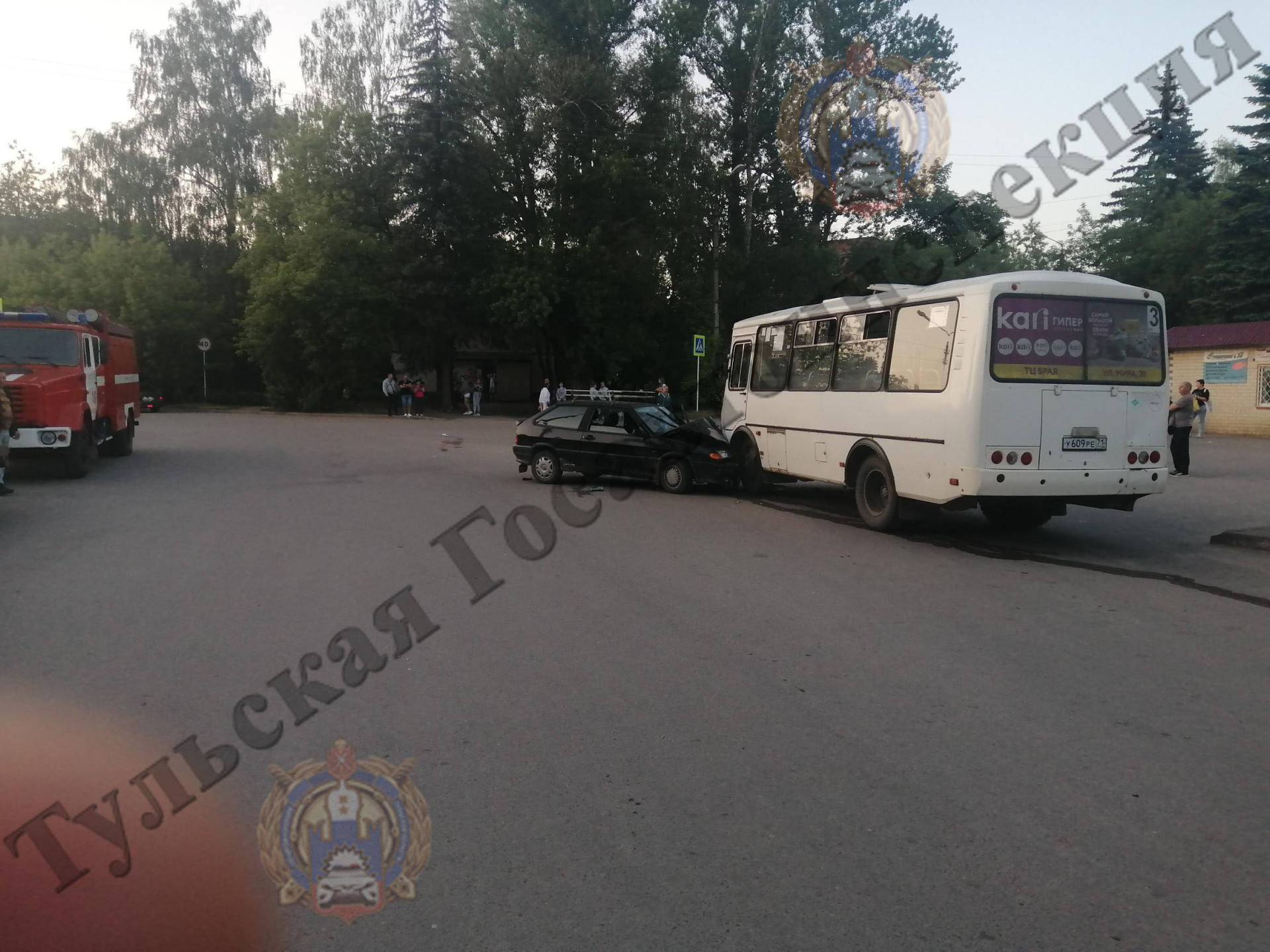 Пьяный водитель насмерть сбил пешехода и влетел в автобус на улице Чехова в Алексине