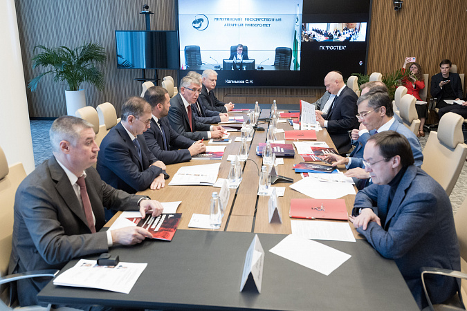 Губернатор Миляев 11 сентября провел заседание Попечительского совета ТулГУ