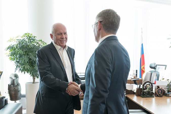 Глава Ростеха Чемезов и тульский губернатор Миляев обсудили подготовку кадров для ОПК