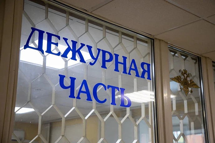 Дончанин украл из чужого сарая металлическую коптильню