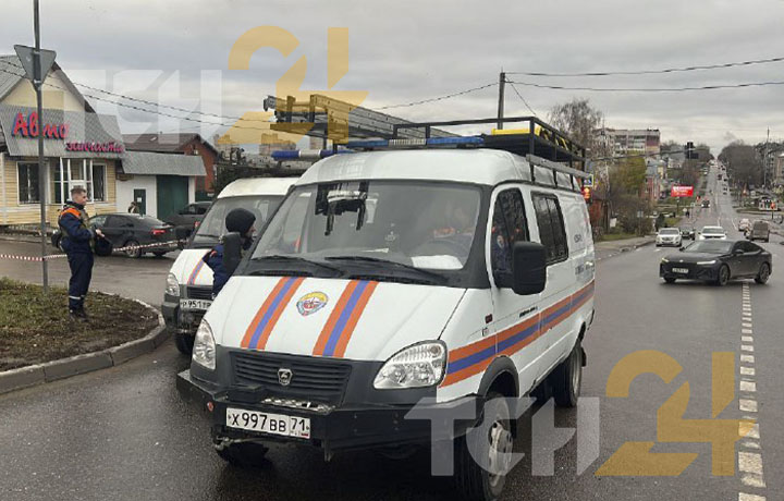 Появились фото с места падения обломка БПЛА на Кутузова в Туле