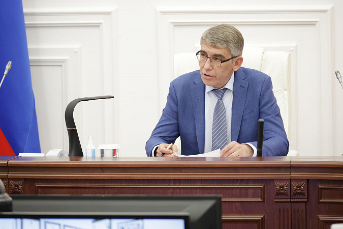 Миляев поручил увеличить охват жителей Тульской области диспансеризацией