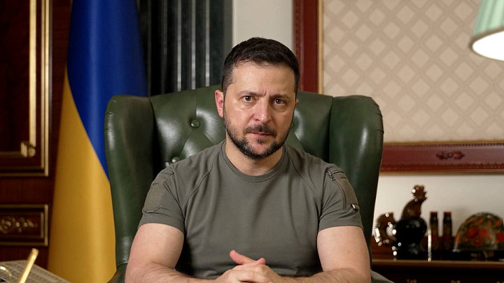 Президент Зеленский заявил о возможности окончания конфликта на Украине в 2023 году