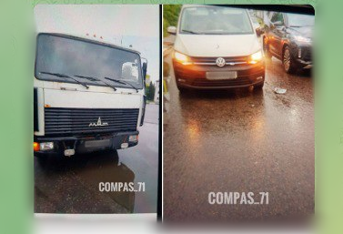 Большегруз и Volkswagen столкнулись в Туле на улице Оборонной