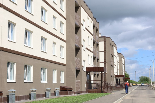 В Новомосковске 187 семей, проживающих в аварийном жилье, получат квартиры