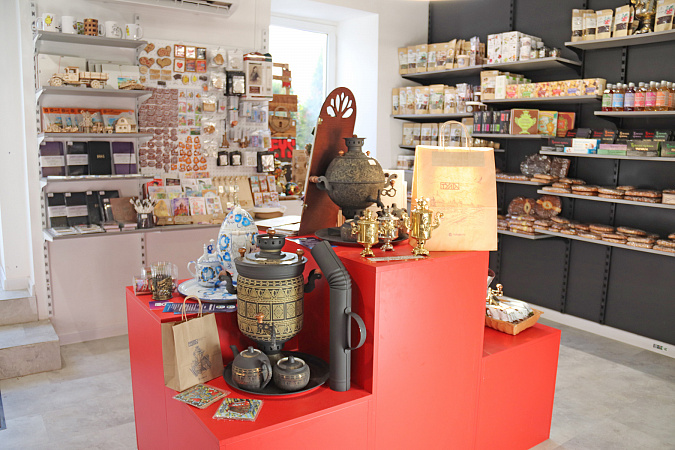 Универмагу тульских брендов исполнился год