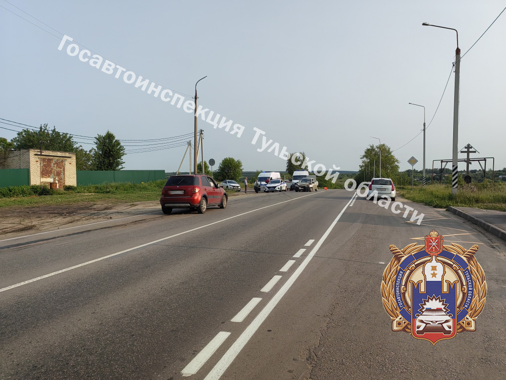 Двое взрослых и двое детей пострадали в "лобовом" ДТП в Донском