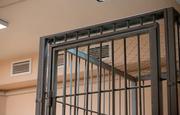 Узловчанин отправится в колонию за нападение на мужчину в подъезде