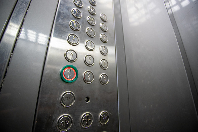 127 лифтов заменили в домах Тульской области по программе капремонта в 2022 году