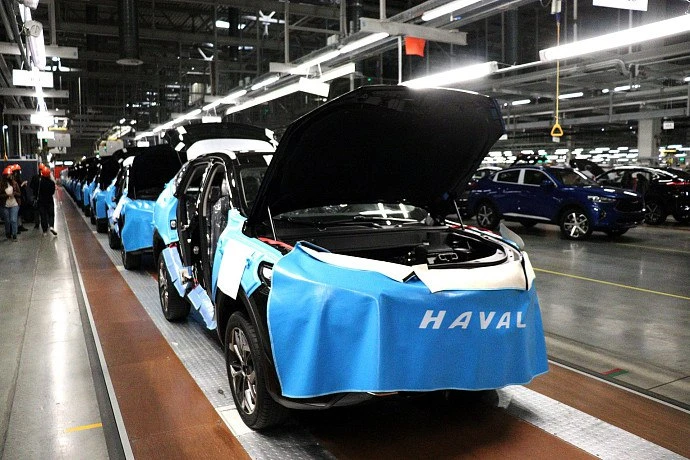 Популярность китайских автомобилей в России растет: спрос на страхование вырос на 3,7 раза в первом квартале 2023 года