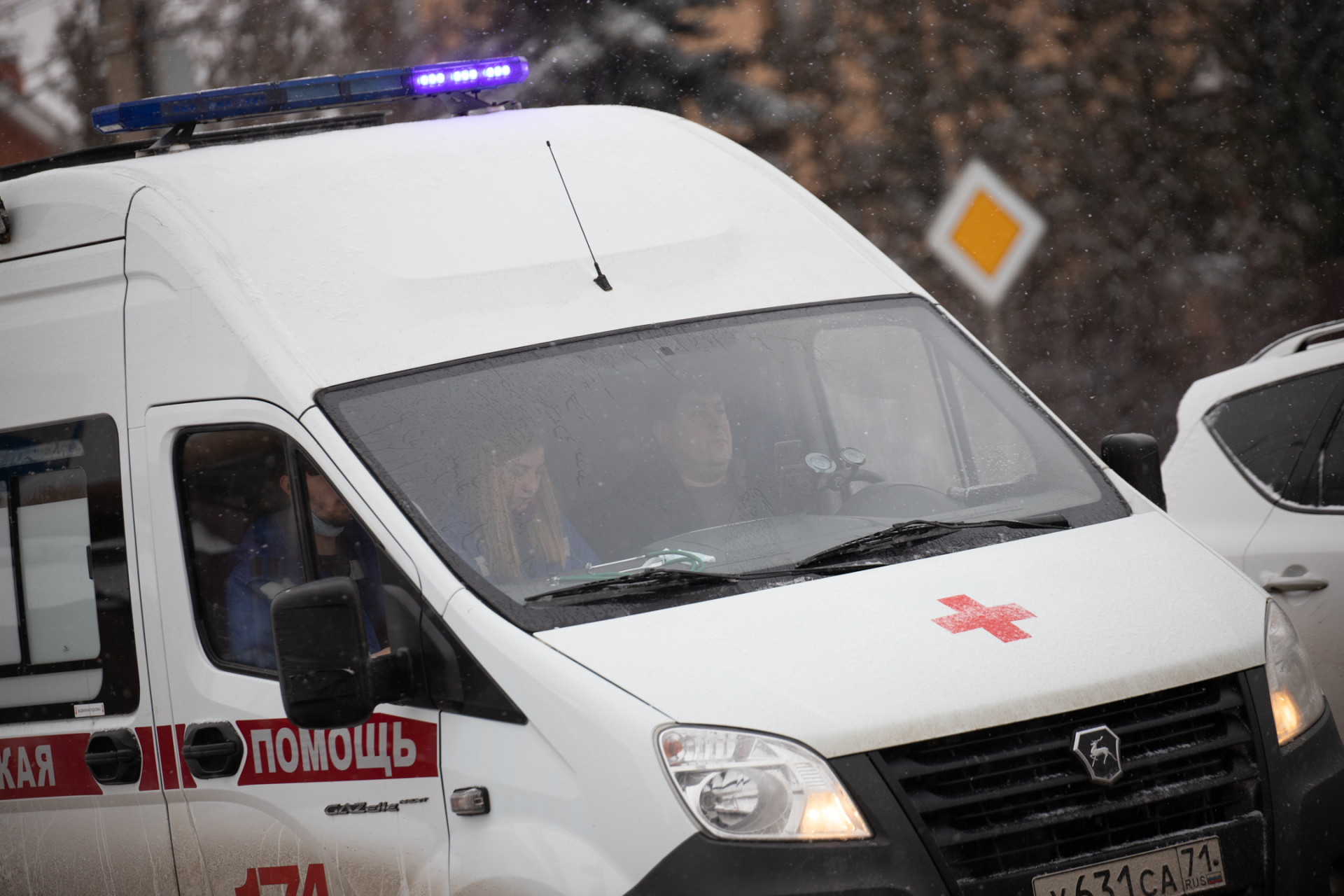 В Чернском районе два человека попали в больницу после ДТП с мотороллером
