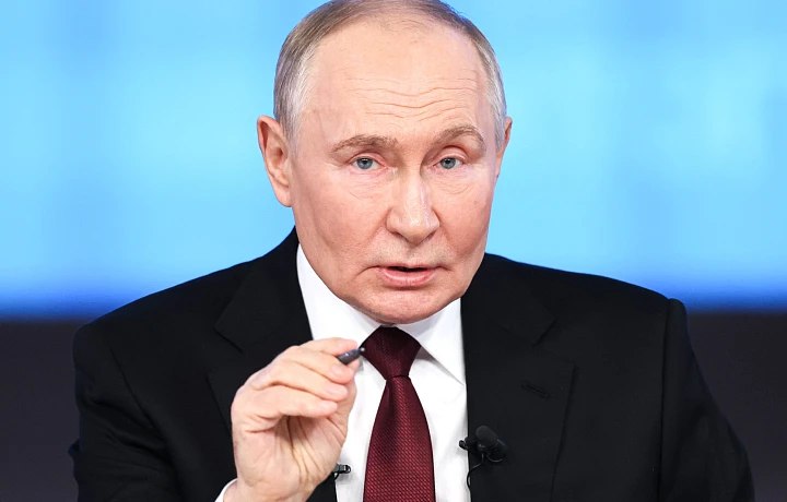 Путин призвал власти продлить работу детских садов и увеличить доступность яслей