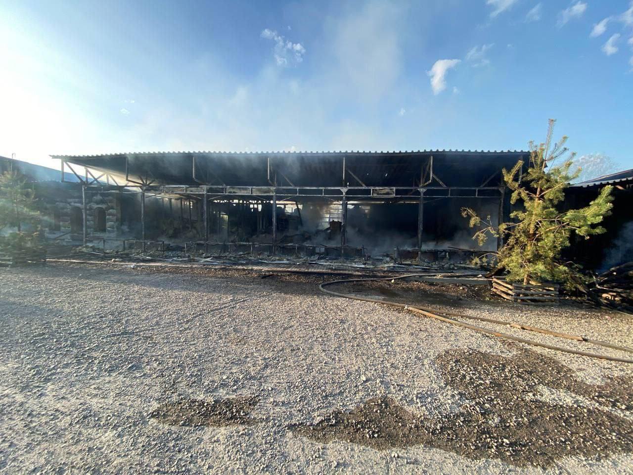 Ресторан загорелся на территории "Усадьбы Александрово" в Кимовске