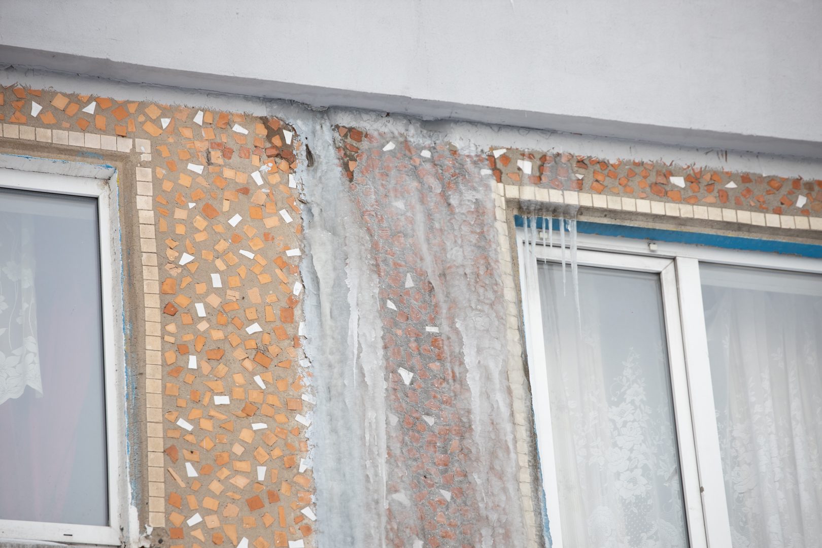 Туляки пожаловались на протекающие крыши домов 73 раза за минувшую неделю