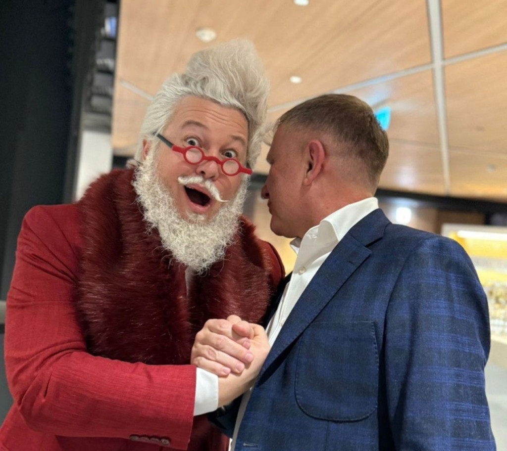 Дед Мороз и Владимир Шемякин Дм.jpg