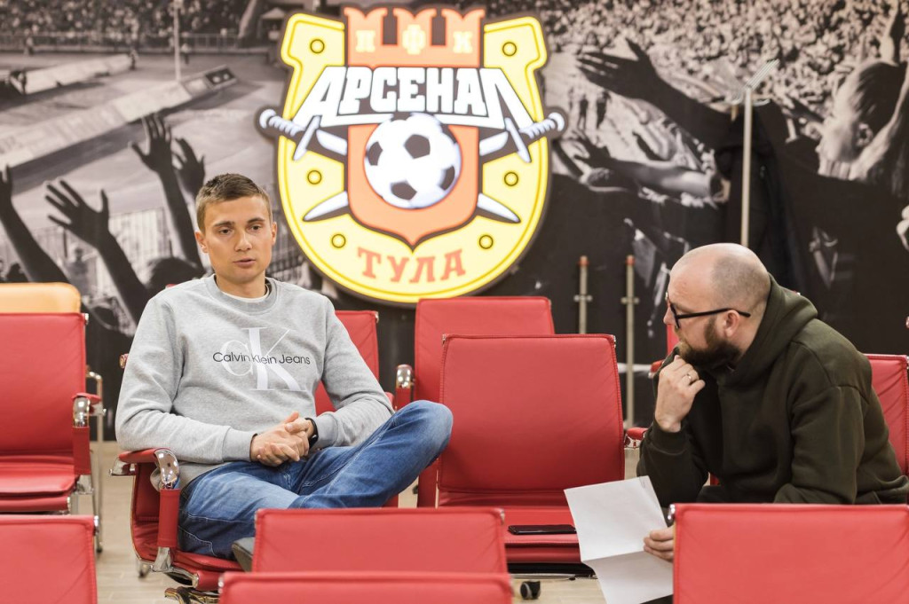 Начинал с Кураньи и Жирковым, играл шесть лет в Чехии, теперь – один из ключевых игроков "Арсенала": интервью с Владиславом Левиным