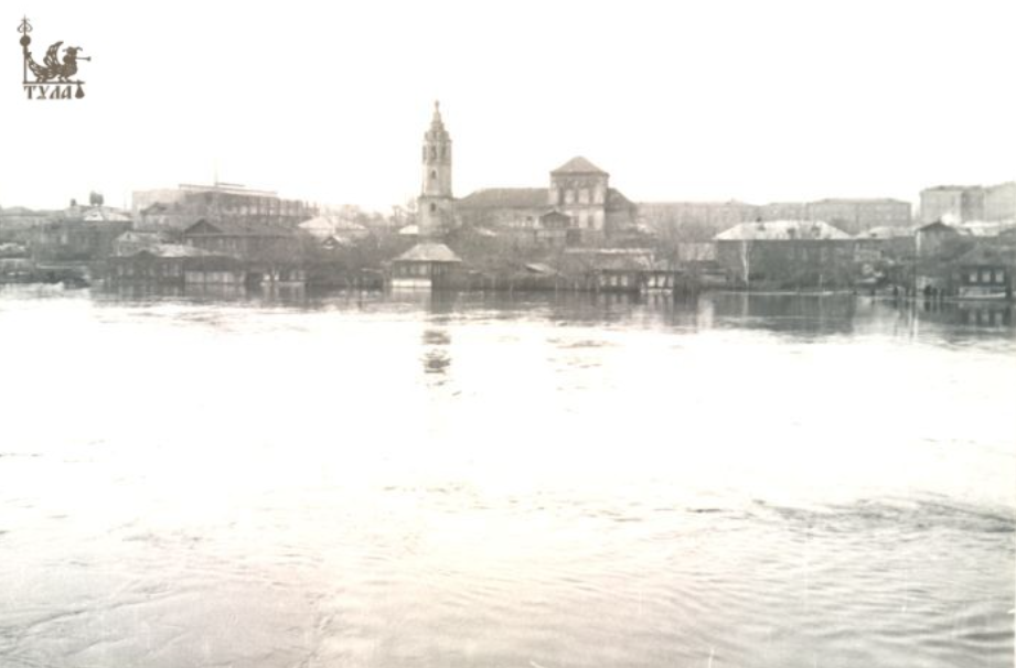 Вид на Заречье от машзавода 1970.png