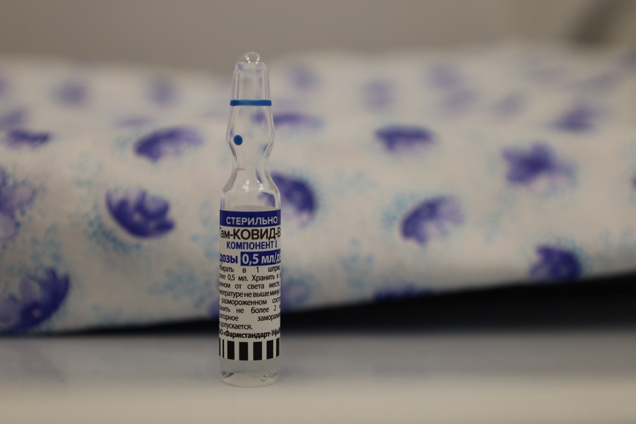 В Новомосковске появилась интраназальная вакцина от коронавируса