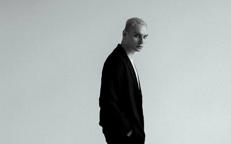 Ведущий праздников Егор Титов 