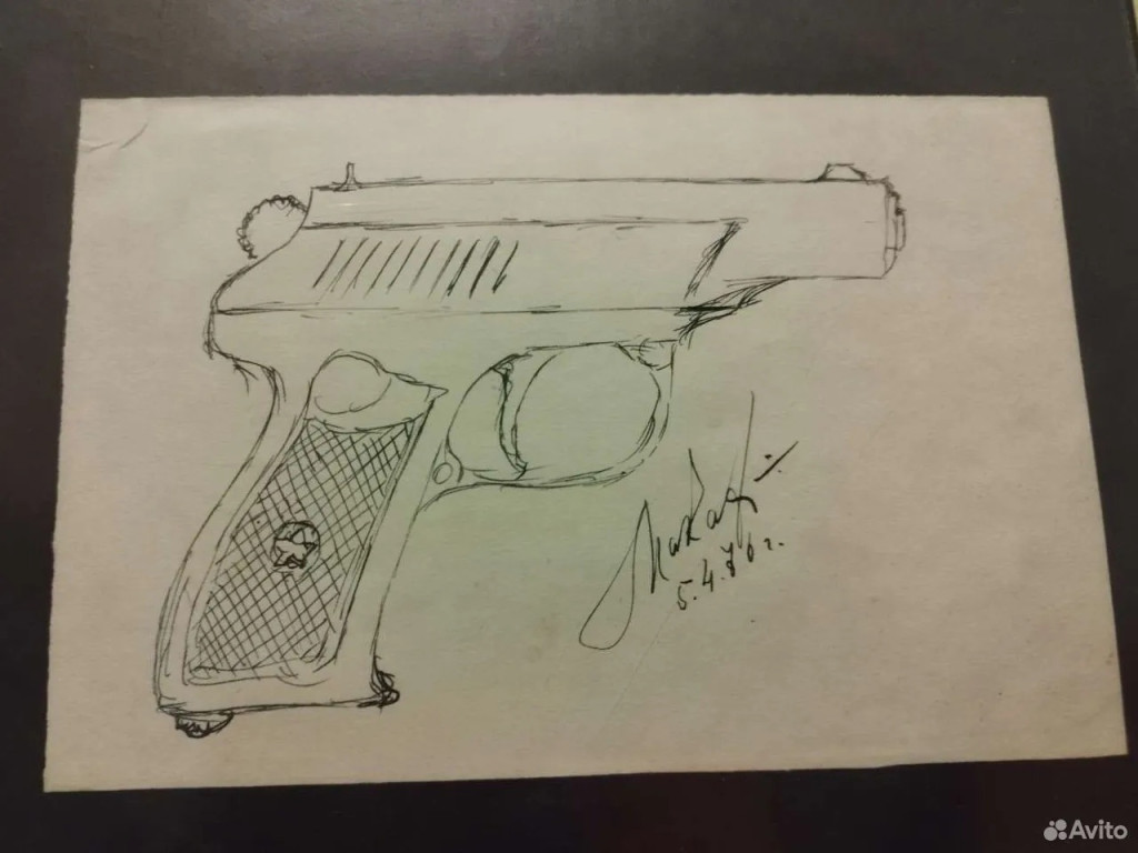 Что может быть лучше пистолета? Только фотография пистолета! / Авито 