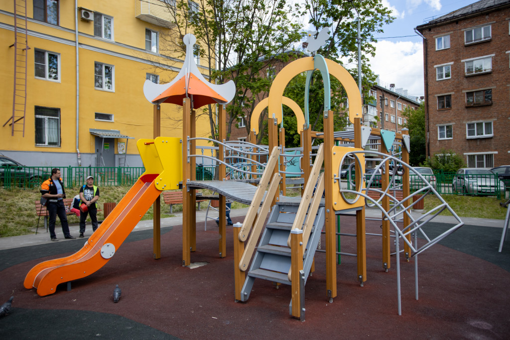 Как поставить детскую площадку у себя во дворе в Туле — ТСН 24