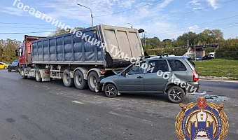 Пьяный водитель Mitsubishi устроил массовое ДТП на улице Болдина в Щекине