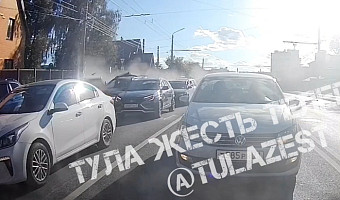 Момент массового ДТП в Туле попал на видео