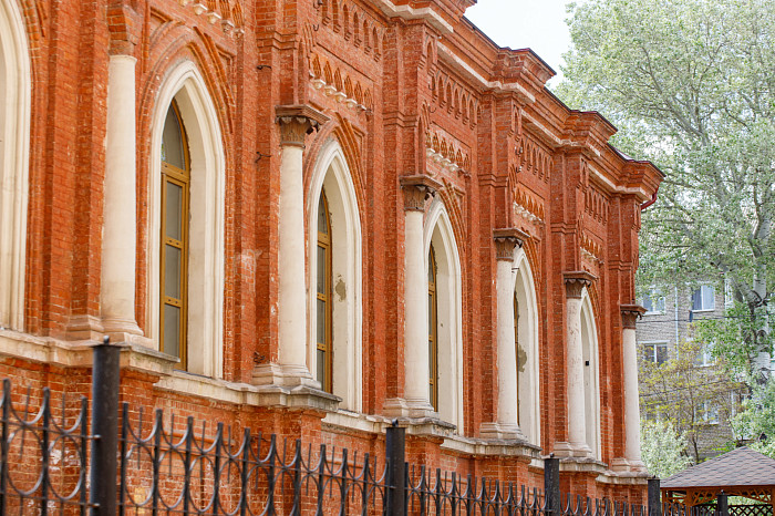 В Туле 129 лет назад начали строить Храм Святых Апостолов Петра и Павла – как выглядит святыня