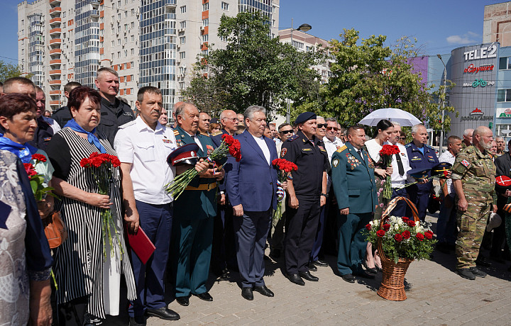 В Туле прошел митинг в честь Дня ветеранов болевых действий