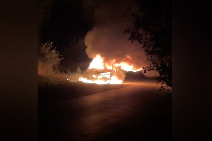 В тульском поселке Скуратово ночью 20 сентября сгорел автомобиль