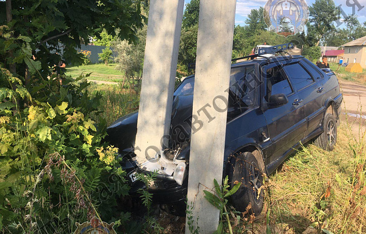 В Ясногорском районе пьяный водитель «ВАЗ 21150» не справился с управлением и врезался в опору ЛЭП
