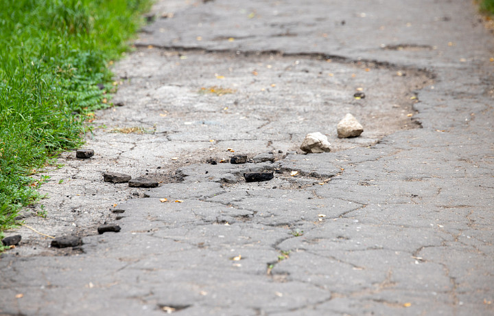 Администрацию Тулы через суд обязали отремонтировать дорогу на улице Кауля