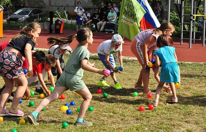 В Кимовске открылась новая детская спортплощадка