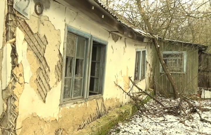 Более 50 человек в Богородицком районе живут в непригодных аварийных домах