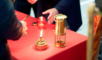 Благодатный огонь доставят в Россию 11 апреля