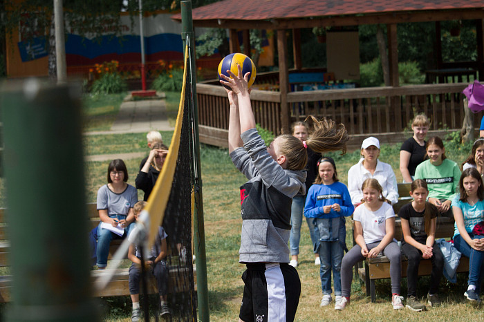 Шутки с зубной пастой и песни у костра: как туляки отдыхали раньше и как школьники проводят каникулы сейчас