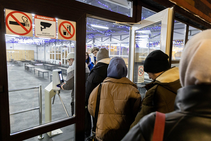 В Туле открылся Губернский каток: фоторепортаж