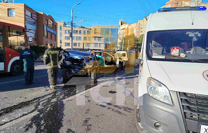 Пострадавшие в массовом ДТП в Туле проходят лечение амбулаторно
