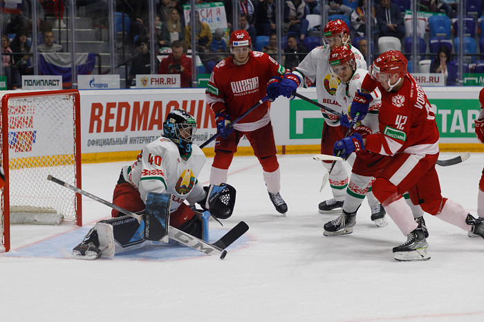 Фоторепортаж: как прошел матч между национальными сборными России и Беларуси